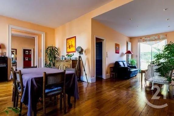 Maison à vendre  7 pièces - 251 m 2   MONTLUCON  - 03