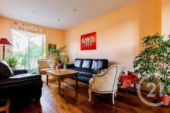 Maison à vendre  7 pièces - 251 m 2   MONTLUCON  - 03