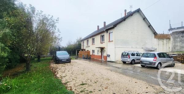 Maison à vendre  7 pièces - 251 m 2   MONTLUCON  - 03