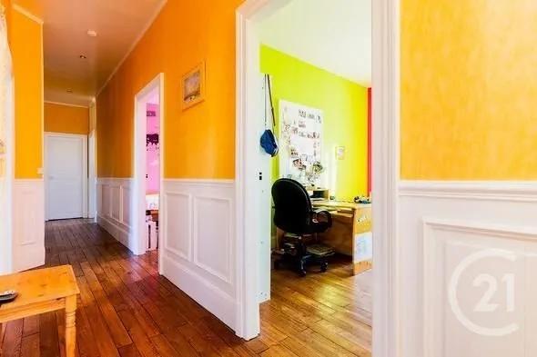 Maison à vendre  7 pièces - 251 m 2   MONTLUCON  - 03