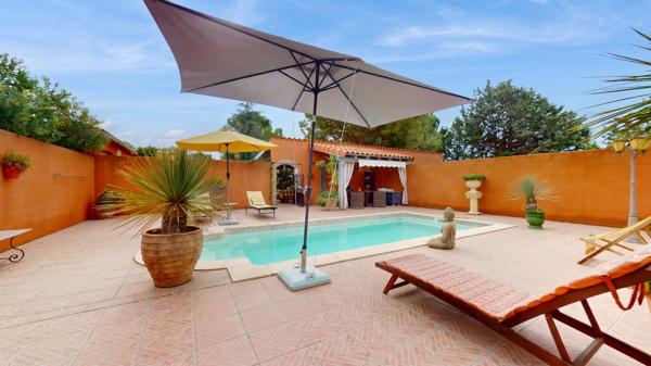Maison
         6 pièces
        - 162 m² 439 000 € *