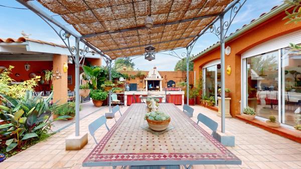 Maison
         6 pièces
        - 162 m² 439 000 € *