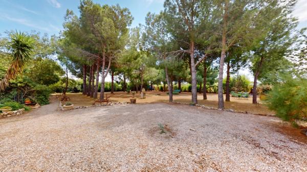 Maison
         6 pièces
        - 162 m² 439 000 € *
