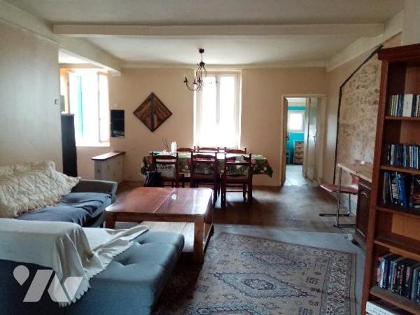 Maison de bourg à rénover, proche A77 et LA CHARITE SUR LOIRE