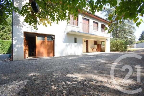 Maison à vendre  5 pièces - 110 m 2   CREUZIER LE VIEUX  - 03
