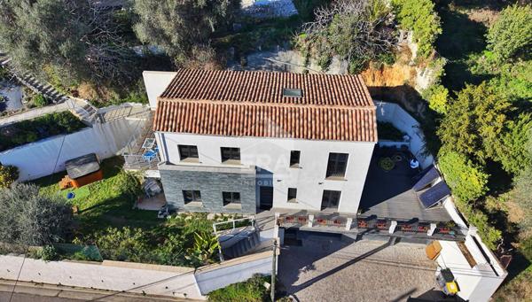 NICE PESSICART  à vendre une Villa 5 pièces - Vue Mer