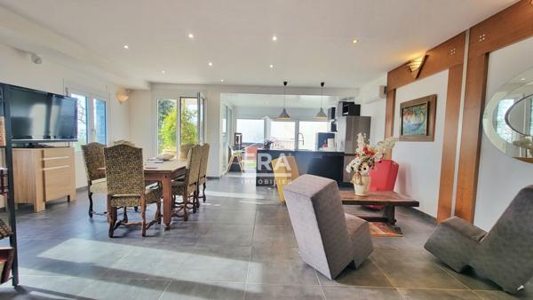 NICE PESSICART  à vendre une Villa 5 pièces - Vue Mer