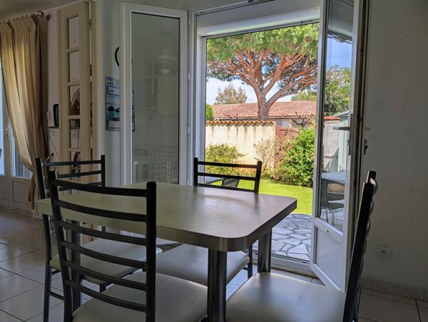 Charmante Maison à La Londe-les-Maures : 4 pièces, 399 600 € - Exclusivité NESTENN