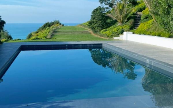 Maison à vendre    10 pièces • 550 m2 Biarritz