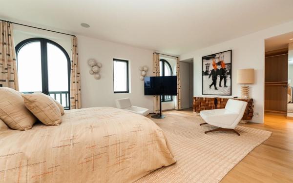 Maison à vendre    10 pièces • 550 m2 Biarritz