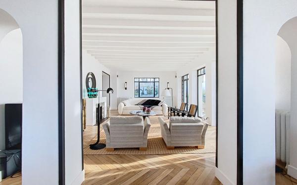 Maison à vendre    10 pièces • 550 m2 Biarritz