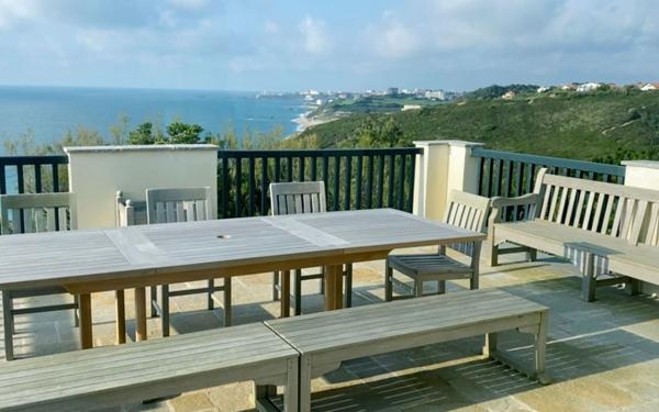 Maison à vendre    10 pièces • 550 m2 Biarritz