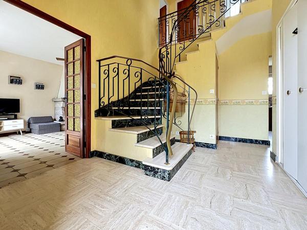 Maison traditionnelle 4 chambres
