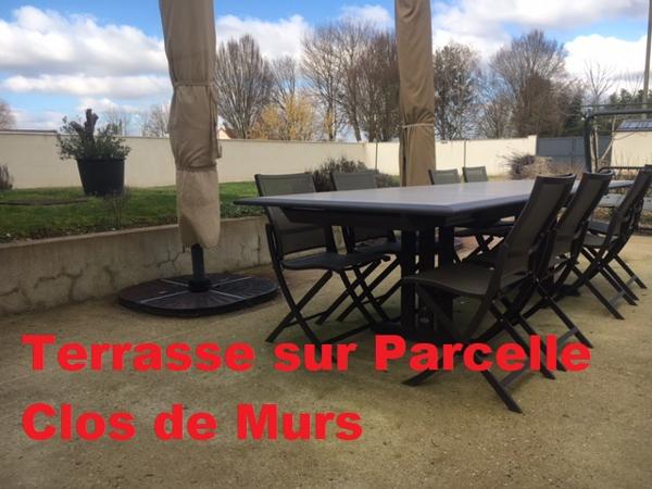 Nohant-en-Goût (18390) Maison 6pièces 165 m2 + Double Garage sur pacelle Clos de Murs de 1280m2 Secteur de St Germain du Puy