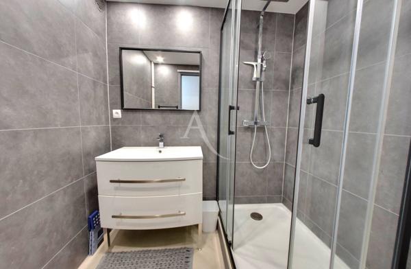 Appartement Roissy En Brie 5 pièce(s) 99.6 m2