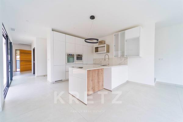 Villa contemporaine en bord de mer