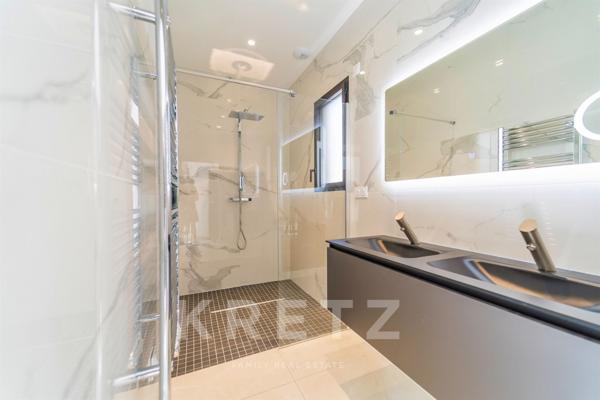 Villa contemporaine en bord de mer