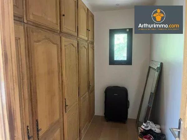 Vente                                                      Villa
                        
                     5 pièces                                         à Ajaccio