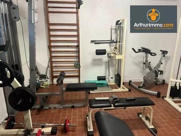 Vente                                                      Villa
                        
                     5 pièces                                         à Ajaccio