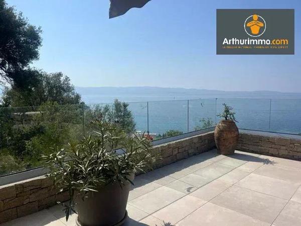 Vente                                                      Villa
                        
                     5 pièces                                         à Ajaccio