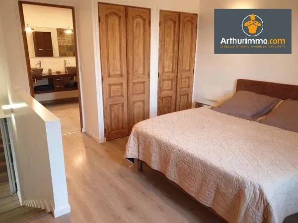 Vente                                                      Villa
                        
                     5 pièces                                         à Ajaccio