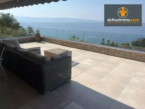 Vente                                                      Villa
                        
                     5 pièces                                         à Ajaccio