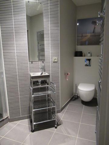 T3 MEUBLE A L'ANNEE AVEC BALCON