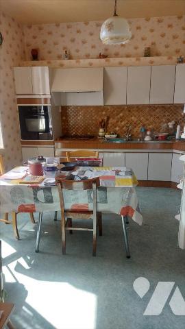 Panissieres, centre ville, maison Bourgeoise + grand atelier et terrain à bâtir