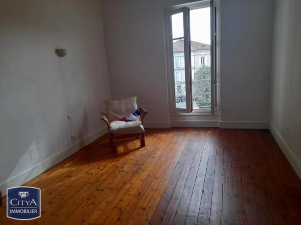 Appartement à louer 4 pièces 110.45m² Agen (47000)