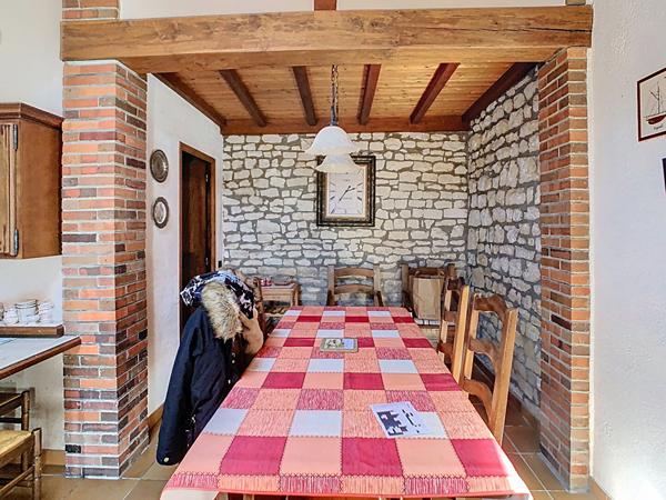 A vendre en exclusivité! Maison située à L'Aiguillon La Presqu'Ile, 4 chambres, jardin, garage.