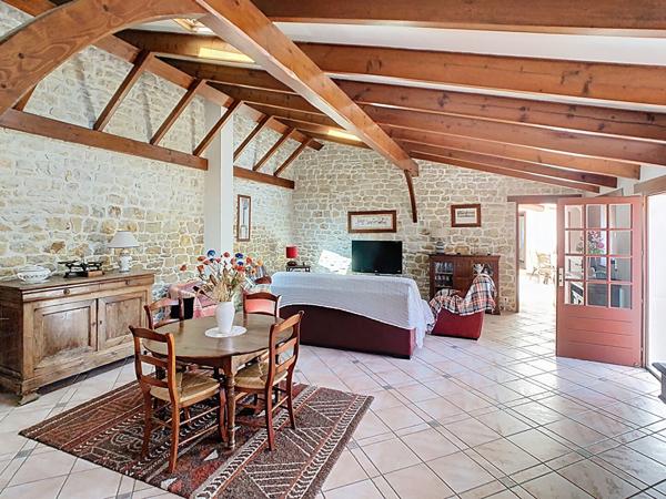 A vendre en exclusivité! Maison située à L'Aiguillon La Presqu'Ile, 4 chambres, jardin, garage.