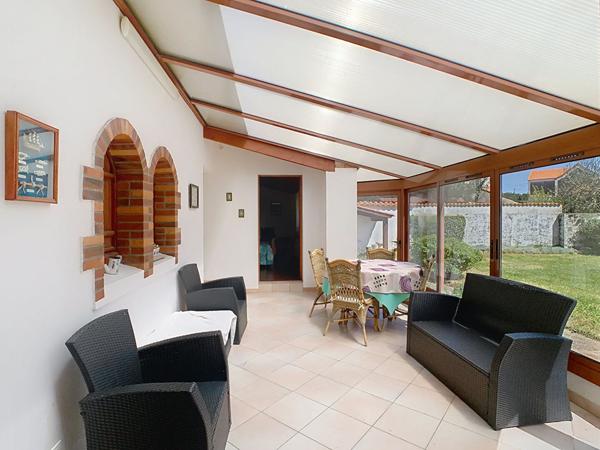 A vendre en exclusivité! Maison située à L'Aiguillon La Presqu'Ile, 4 chambres, jardin, garage.