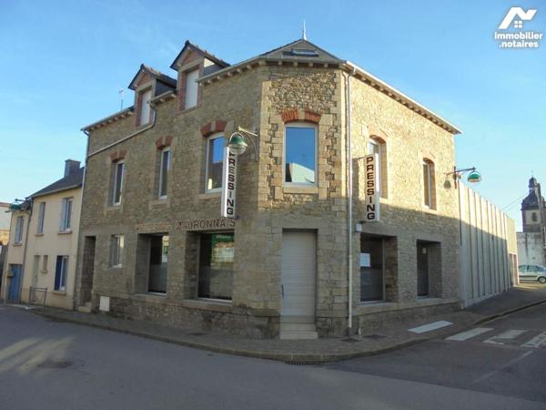 UN ENSEMBLE IMMOBILIER