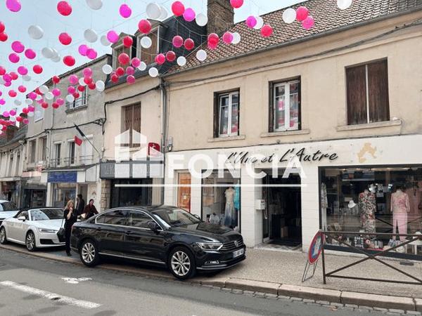 Location Local commercial 2 pièces 64.5 m² - 34 RUE EUGENE LEDUC Laon 02000