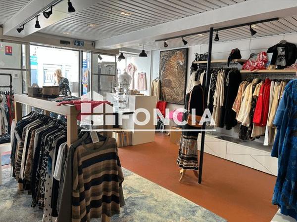 Location Local commercial 2 pièces 64.5 m² - 34 RUE EUGENE LEDUC Laon 02000