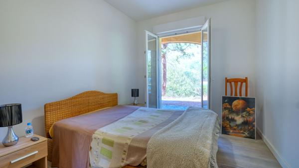 Bâtisse San Martino Di Lota 8 pièce(s) 217.7 m2 quatre appartements