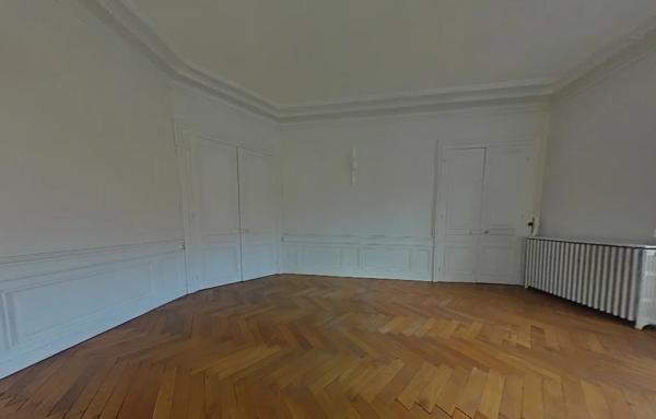 APPARTEMENT T4 A LOUER - LYON 2EME ARRONDISSEMENT Vaubecour-Mairie 144.17 m 2 2 110 € charges comprises par mois