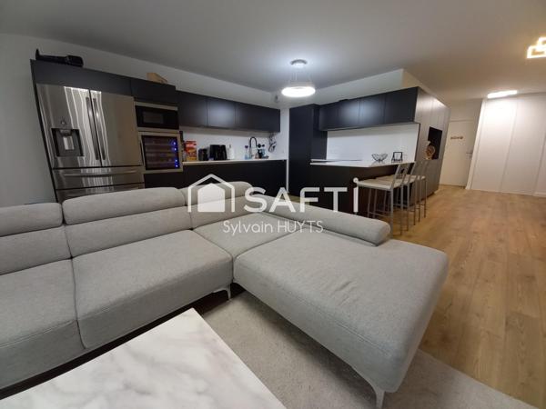 T4 récent de 97m2, quatier prisé, proximité école, lycée et commerces