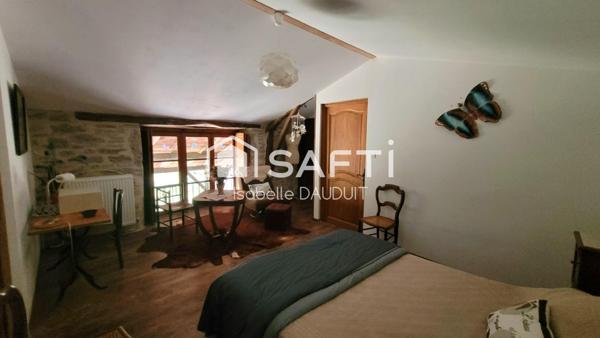 ANCIENNE FERME RENOVEE 6 CHAMBRES