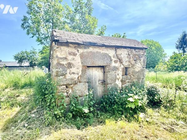 EXCLUSIVITÉ - AUTHENTIQUE CORPS DE FERME EN GRANIT SUR L’AUBRAC 