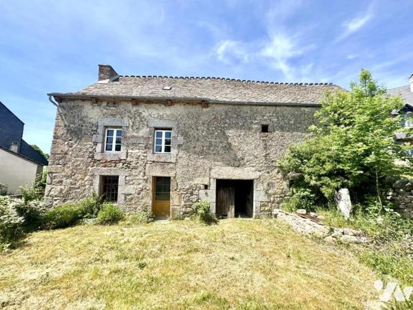 EXCLUSIVITÉ - AUTHENTIQUE CORPS DE FERME EN GRANIT SUR L’AUBRAC 