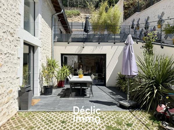 Vente maison en pierre Poitiers, 225m² 8 pièces 630 000€ avec terrasse