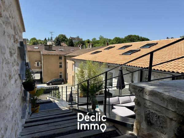 Vente maison en pierre Poitiers, 225m² 8 pièces 599 900€ avec terrasse