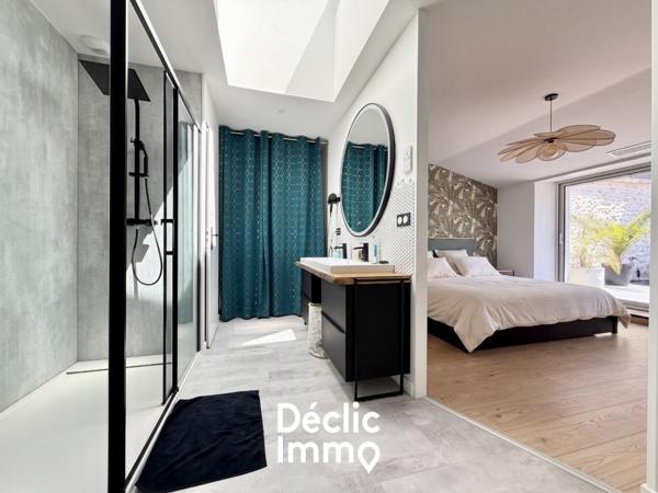 Vente maison en pierre Poitiers, 225m² 8 pièces 630 000€ avec terrasse