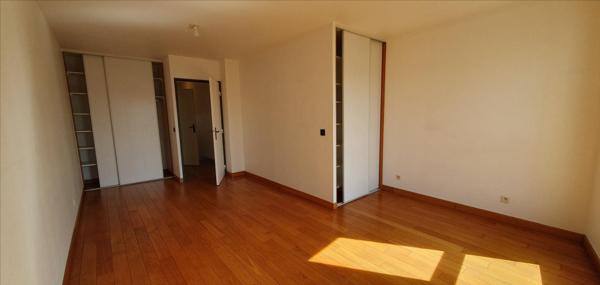 Location 4 Pieces 115 92000 Nanterre buissons11