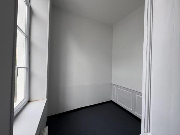 Location Bureau 293 80000 Amiens 809674