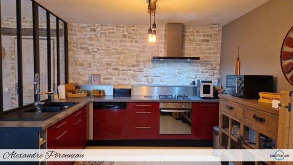 Charmante maison en pierre 180 m², 4 chambres NUAILLE D'AUNIS (17)