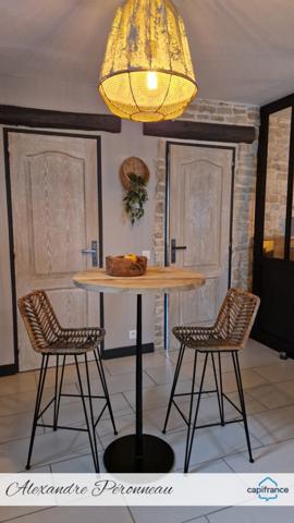 Charmante maison en pierre 180 m², 4 chambres NUAILLE D'AUNIS (17)