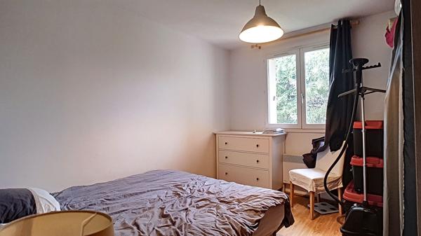 A vendre LONS PERLIC Appartement T2 de 51.7 m2 avec balcon et terrasse/ véranda