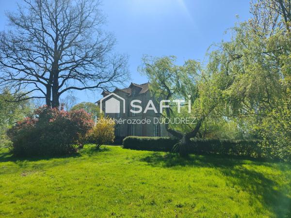 MAISON DE MAITRE DE 232M² - 11 PIECES - DEPENDANCE DE 200M² - PARC DE 8971M²